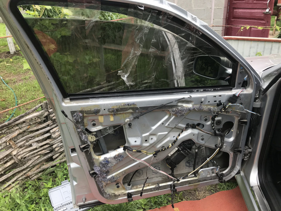 Поломка. Тросик стеклоподъемника — Skoda Octavia A4 Mk1, 1,6 л, 2007 ...