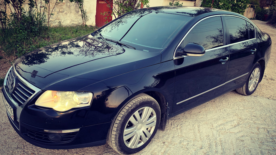 Passat 2006 2.0. Volkswagen Passat b6 седан черный. Фольксваген Пассат 2006 года черный. Volkswagen Passat 2006 Black. Авто ру бу Севастополь Фольксваген Пассат 2006 года.