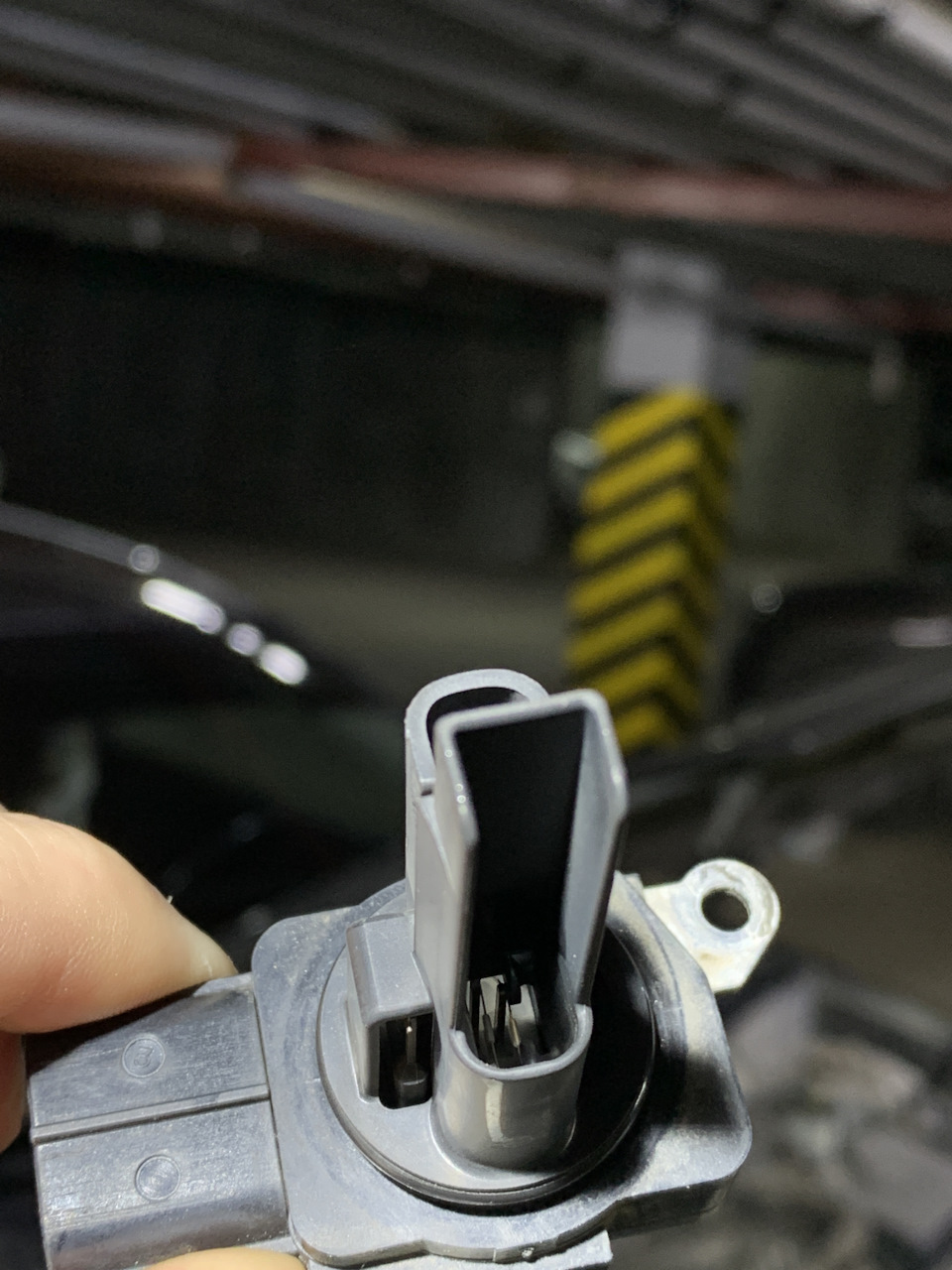 Чистка датчика расхода воздуха — Lexus ES (XV60), 2,5 л, 2012 года ...