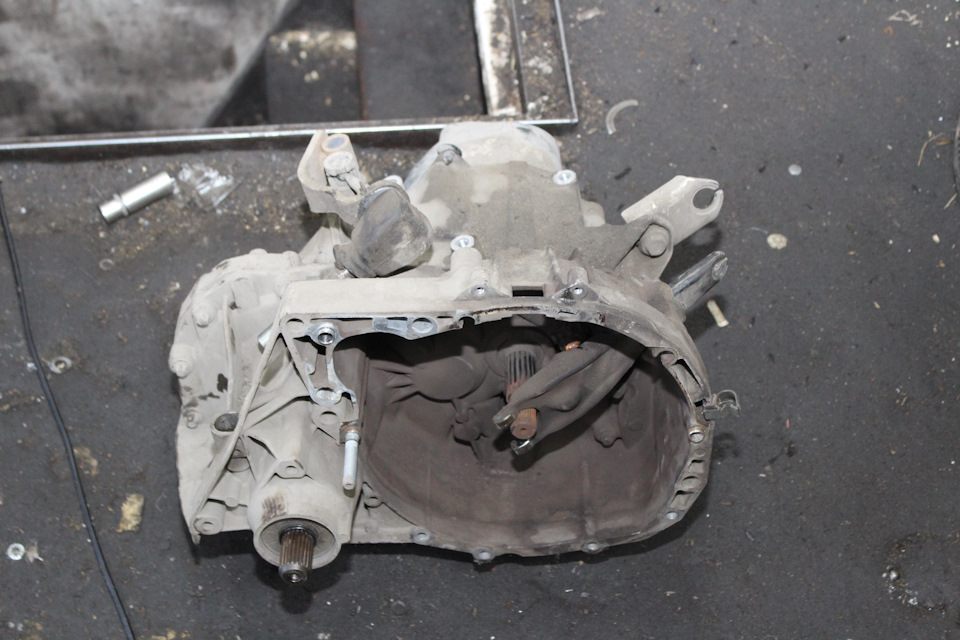 Фото в бортжурнале Renault Logan (1G)