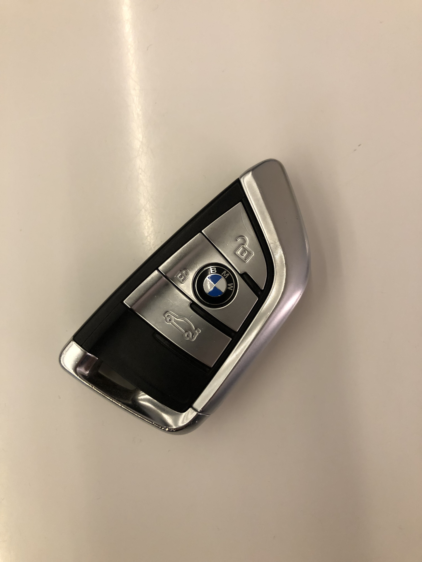 Питание (батарейка в ключ) — BMW X5 (F15), 3 л, 2014 года | своими ...