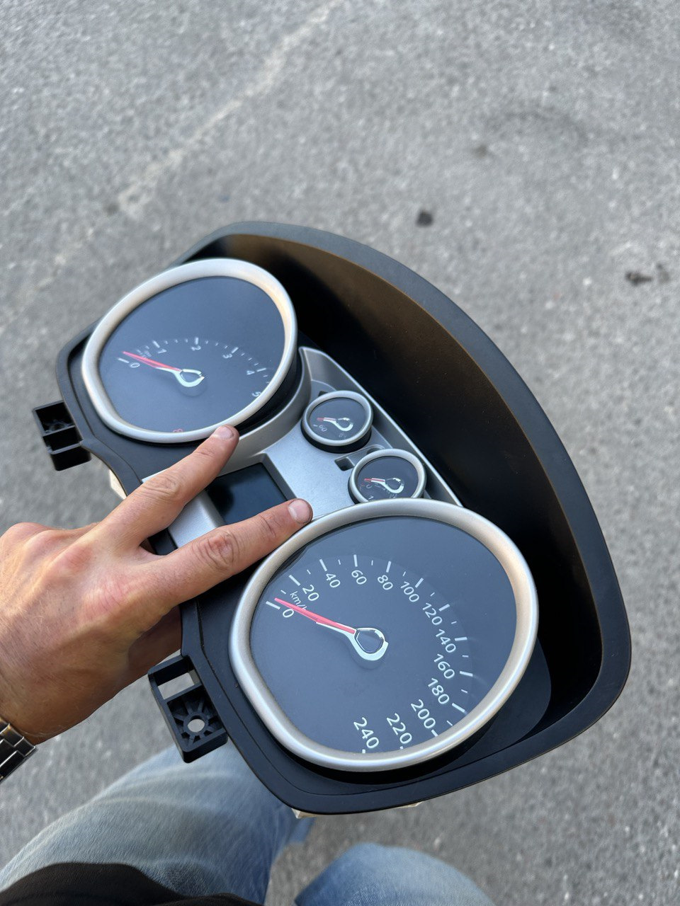 Перепайка приборной панели — Ford Focus II Sedan, 1,6 л, 2011 года ...