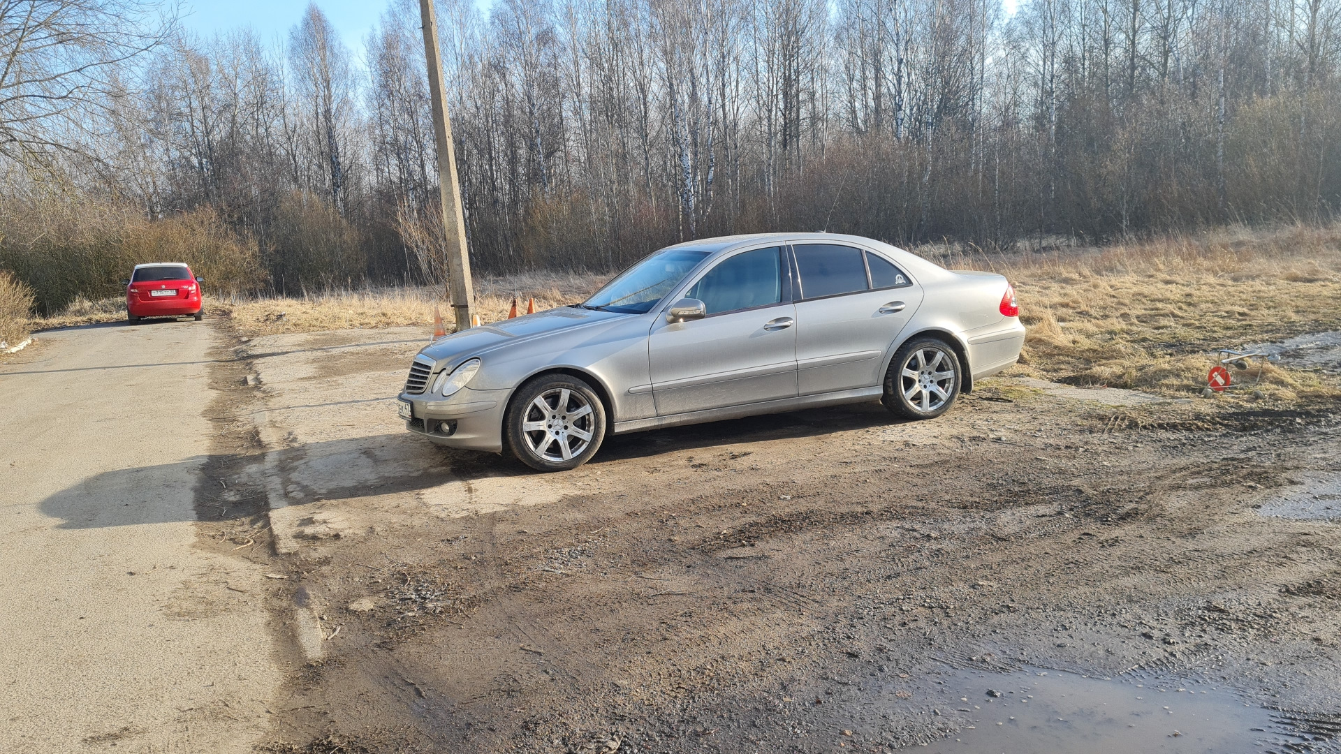 Весення смена колес. Лопнувшая пружина. — Mercedes-Benz E-class (W211), 2  л, 2009 года | своими руками | DRIVE2