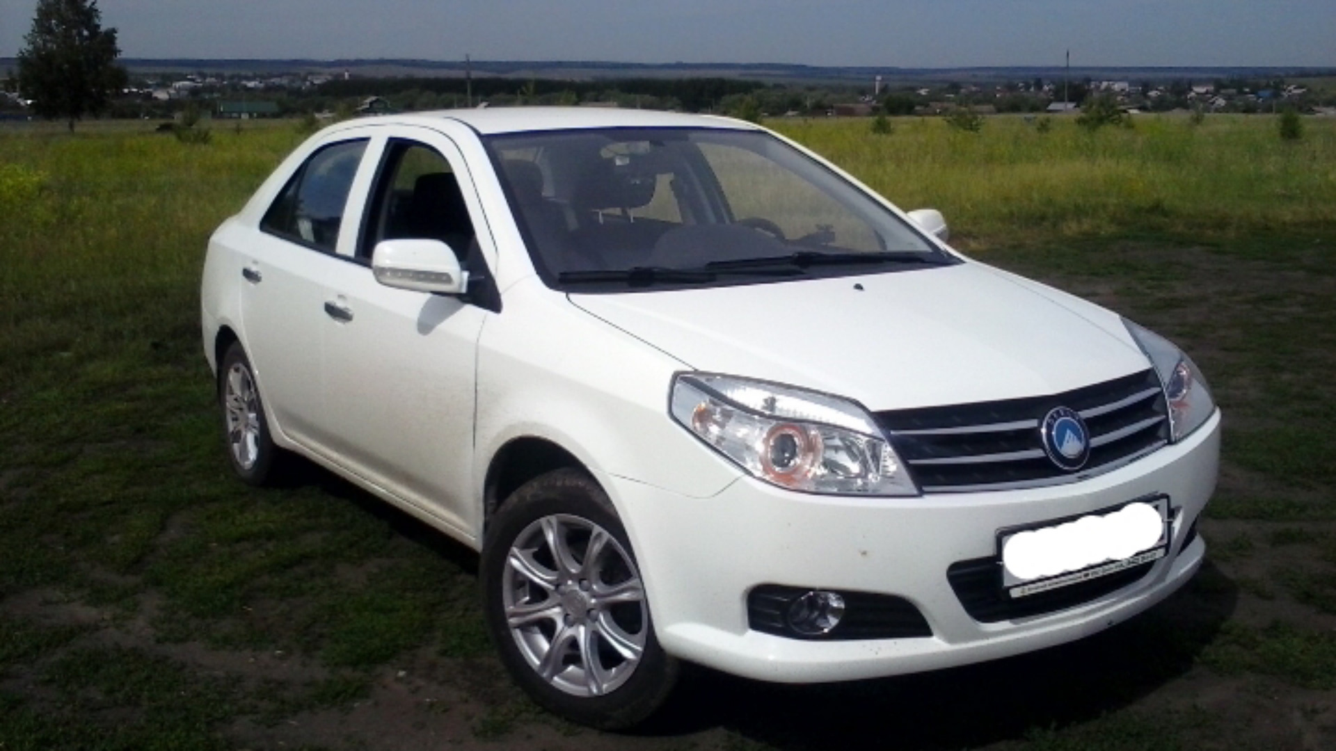 Geely MK 2013