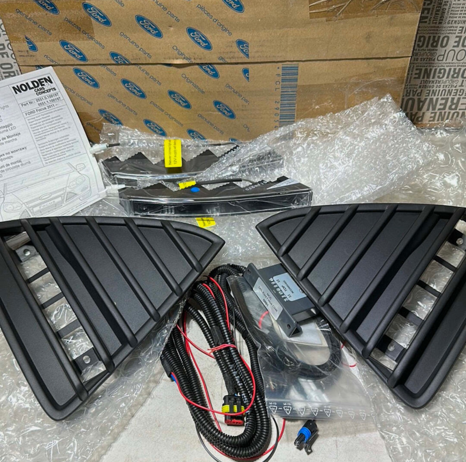 Установка ДХО Nolden + задние LED фонари — Ford Focus Hatchback III, 1 ...