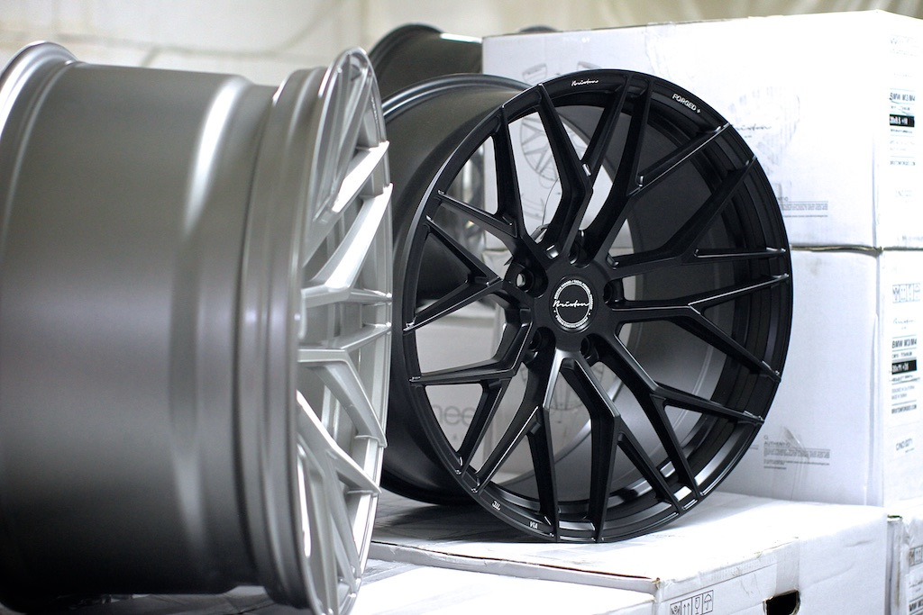 Диски form. Диски Flow forming r20. Brixton Forged r19 Киа. Диски Flow forming r18. Flow forming диски r21.