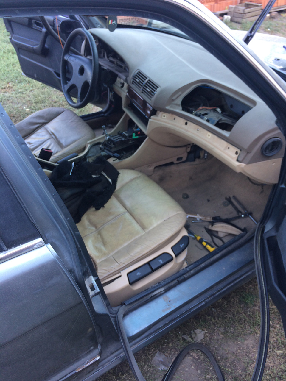 Салон е39 ч.3 — BMW 5 series (E34), 2 л, 1989 года | своими руками | DRIVE2