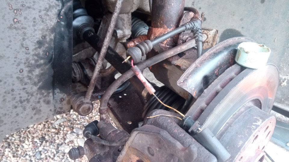 Значок износа колодок — Volkswagen Jetta V, 1,6 л, 2008 года | своими ...