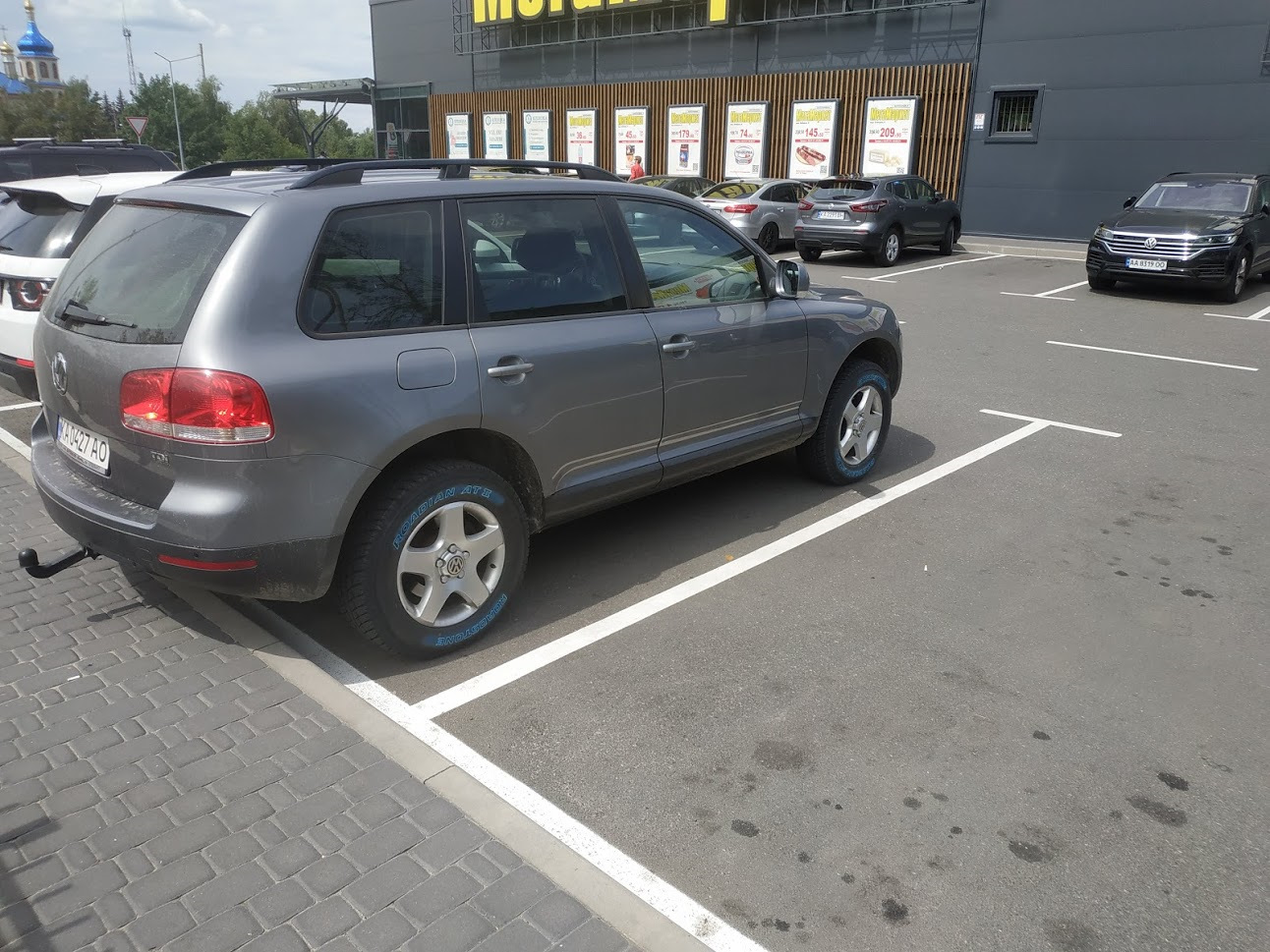 АТ резина Roadstone Roadian A/T 2 245/65 R17 — Volkswagen Touareg (1G ...