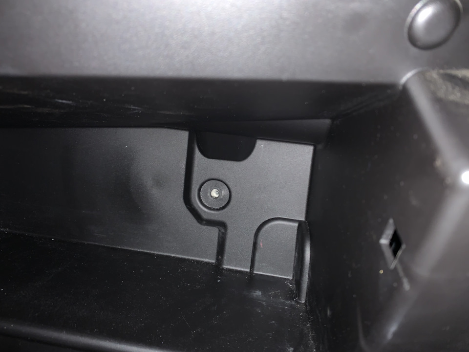 Потеют ли у Вас стёкла в салоне ? — Chevrolet Volt (2G), 1,5 л., 2016 ...