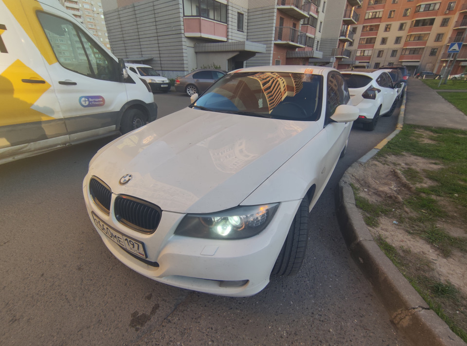 Photo from the logbook BMW 3 series (E90)