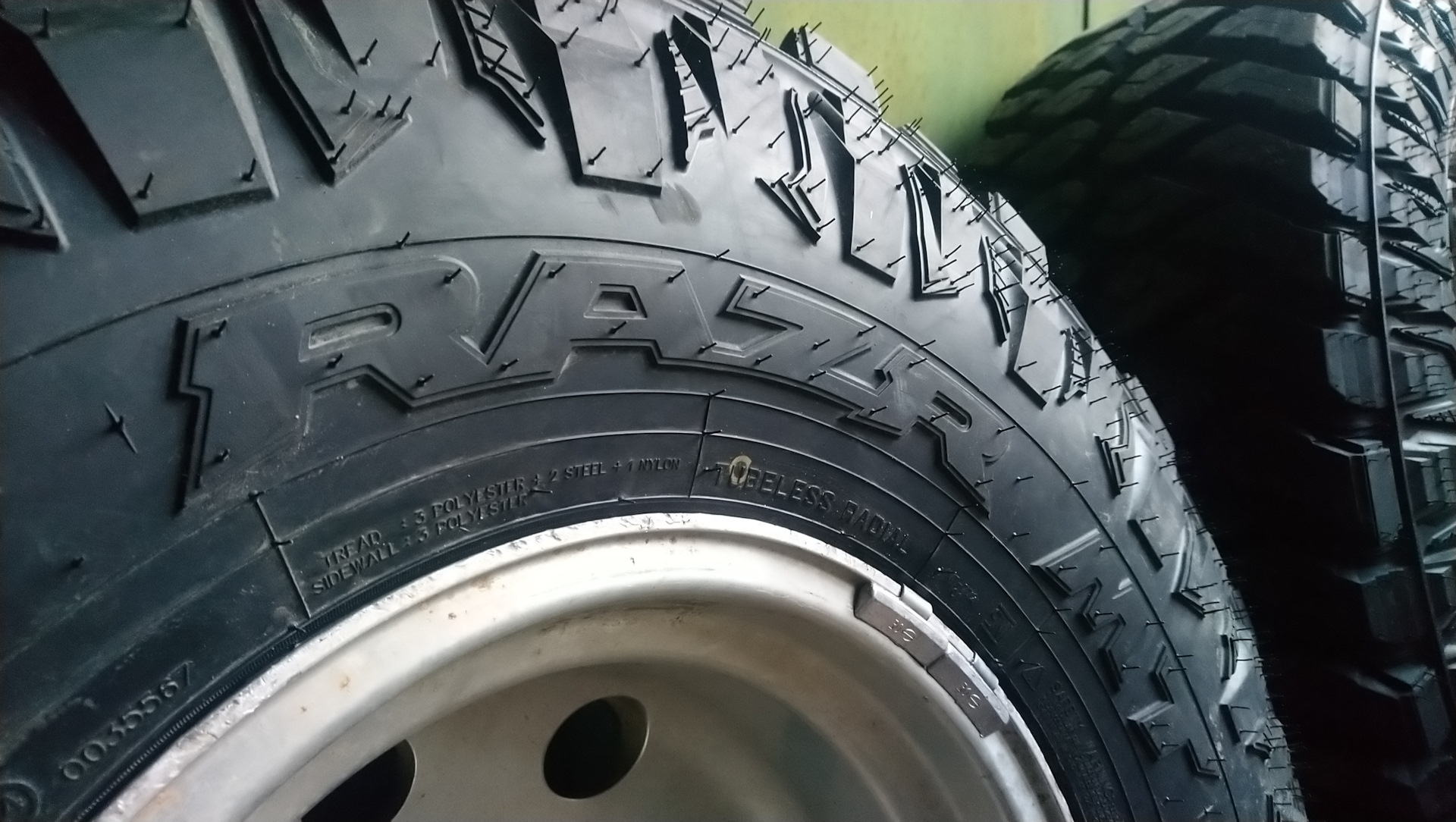 Maxxis Razr MT 772 35x12,5 R15 Резина для Форда — Ford Transit (3G), 2 ...