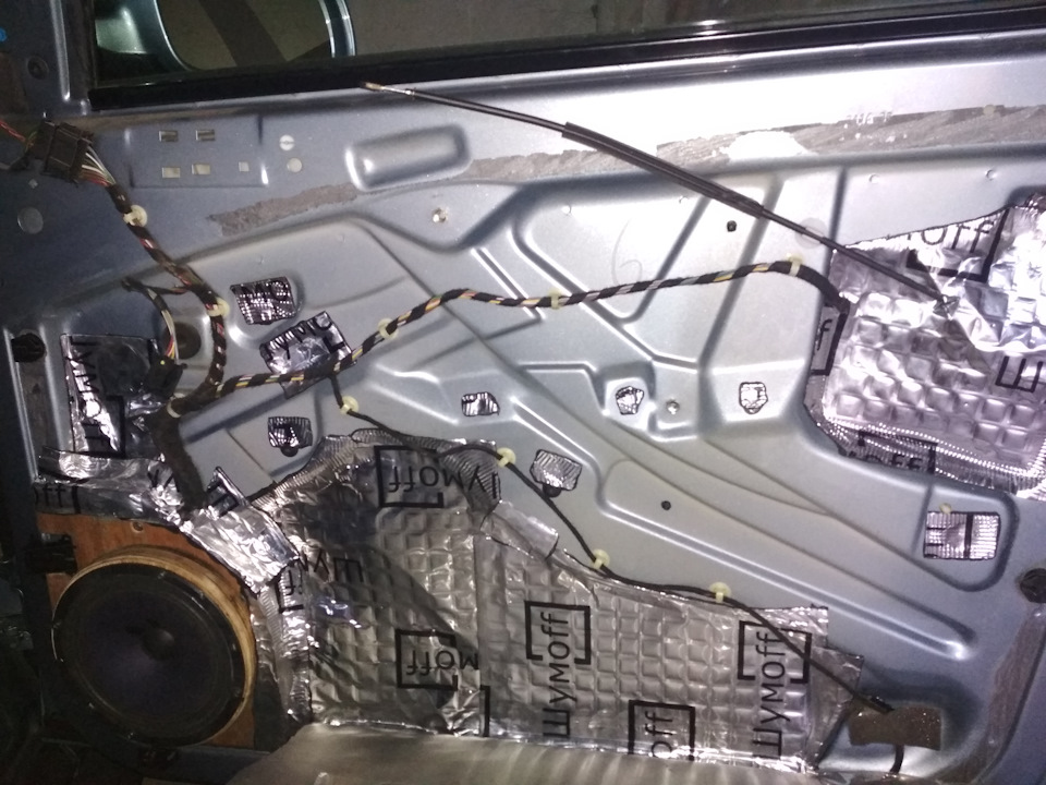 Улучшение звучания штатной акустики — Skoda Octavia A4 Mk1, 1,6 л, 2006 ...