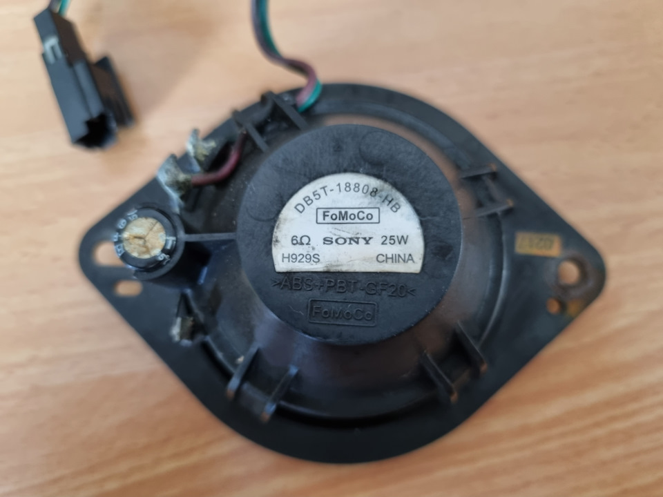 Добавляем 11й и 12й динамик Sony (динамики объемного звучания) — Ford ...