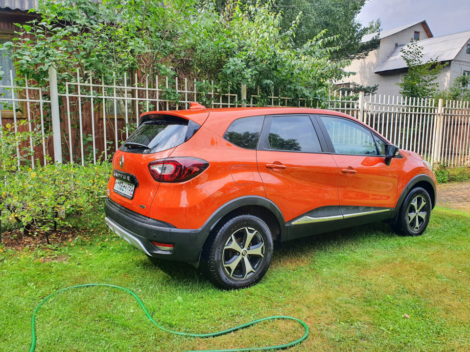 Photo from the logbook Renault Kaptur (2016)