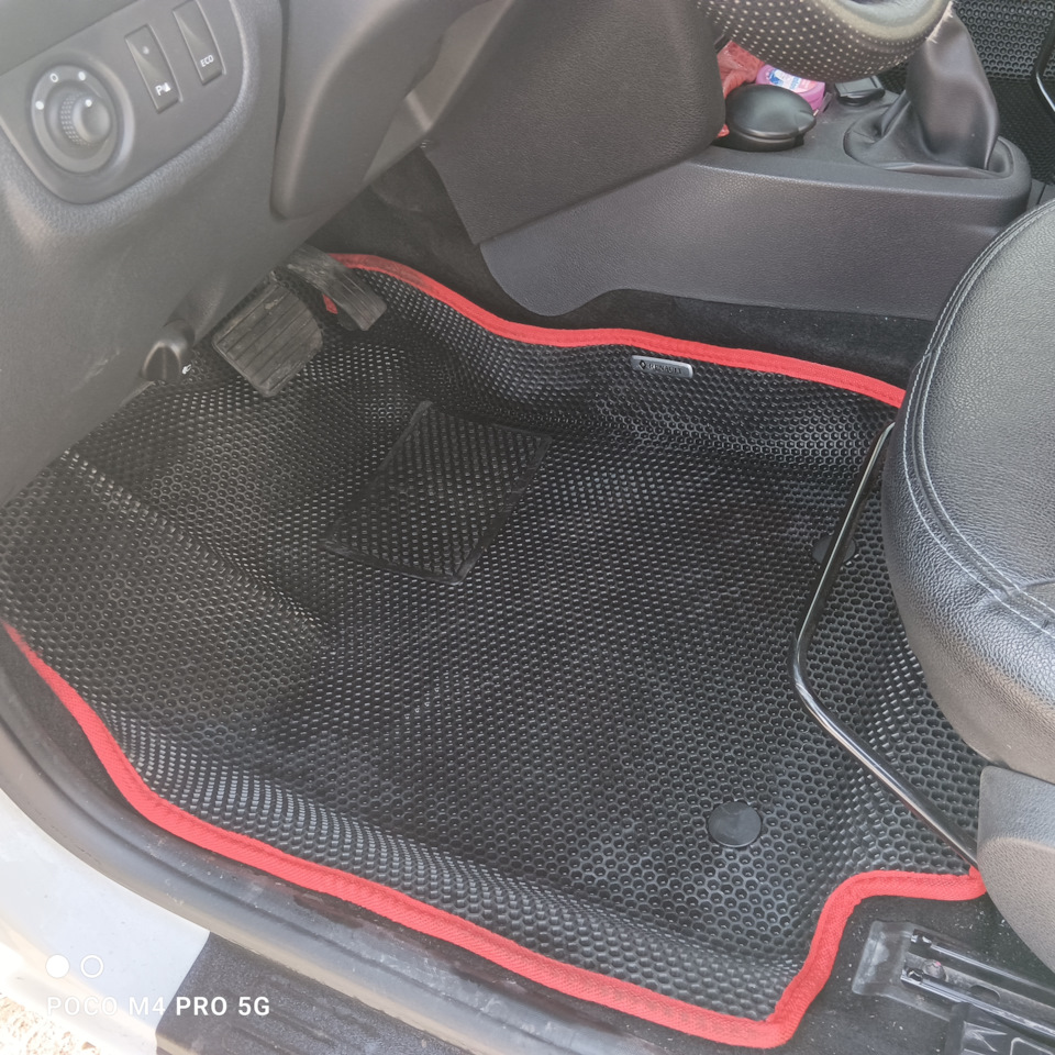 Фото в бортжурнале Renault Sandero 2G