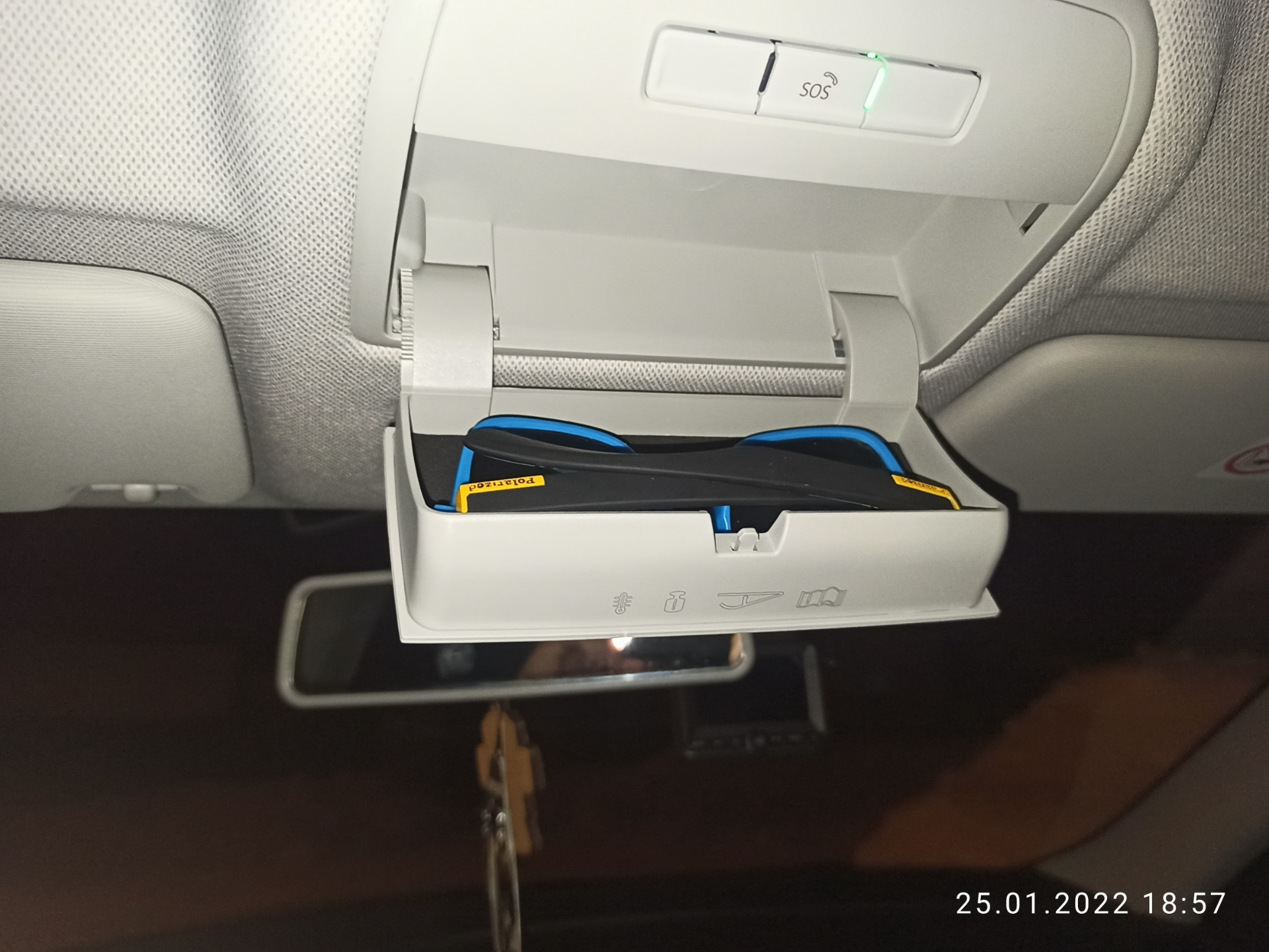 Очечник — Skoda Rapid (2G), 1,6 л, 2021 года | аксессуары | DRIVE2