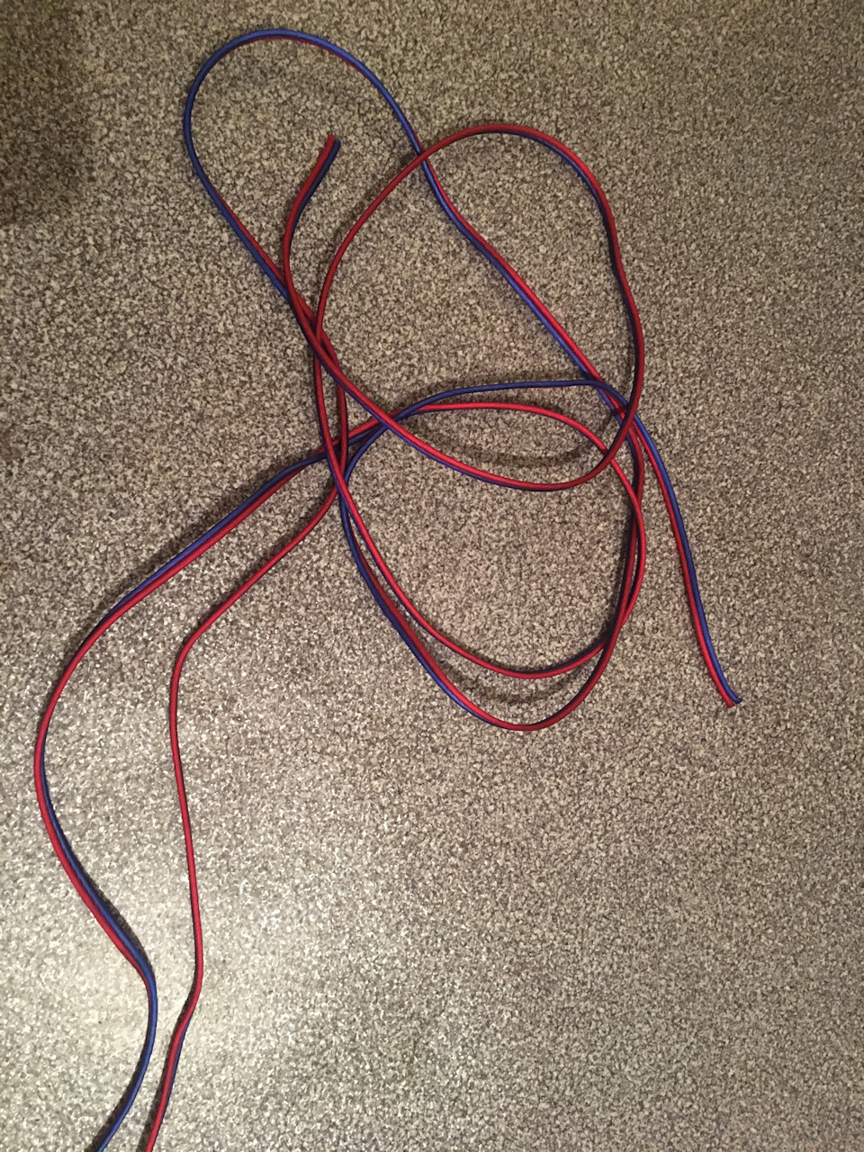 Доросли до акустического провода… — Lada Приора хэтчбек, 1,8 л, 2010 ...