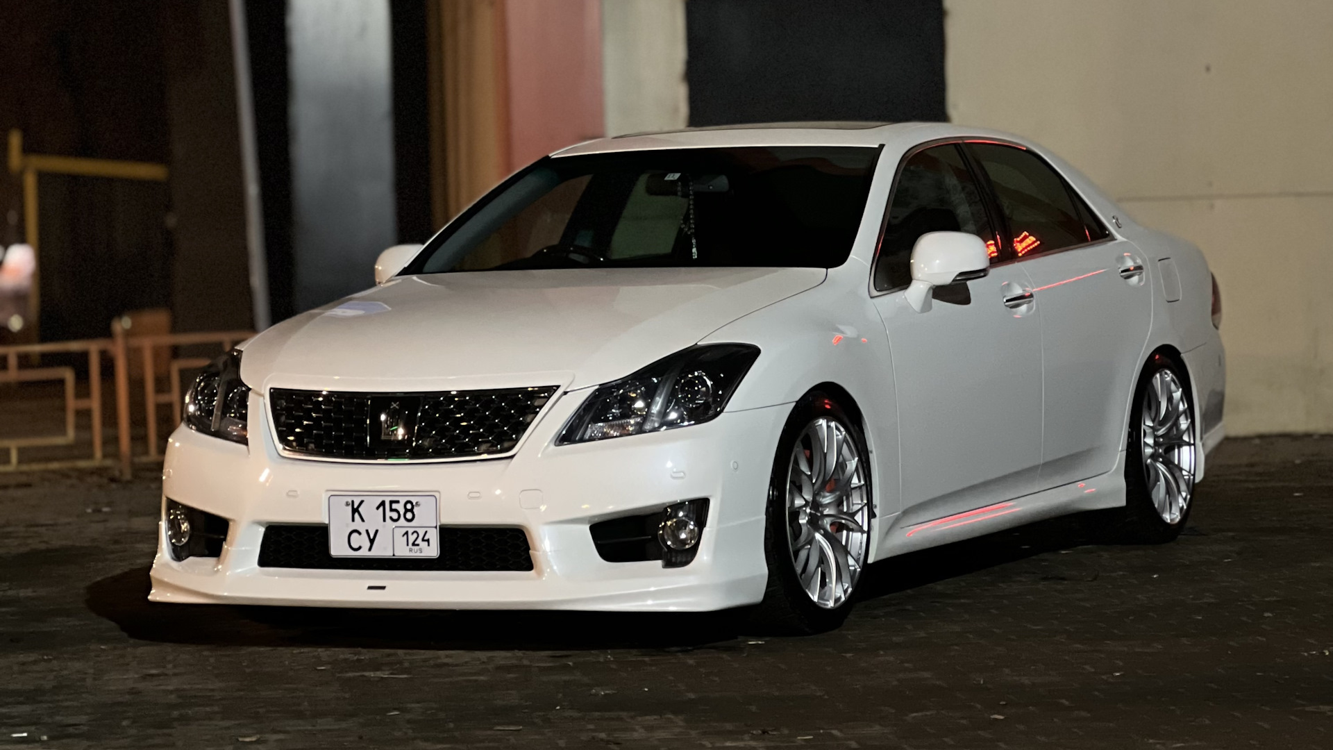 Toyota Crown s200 athlete