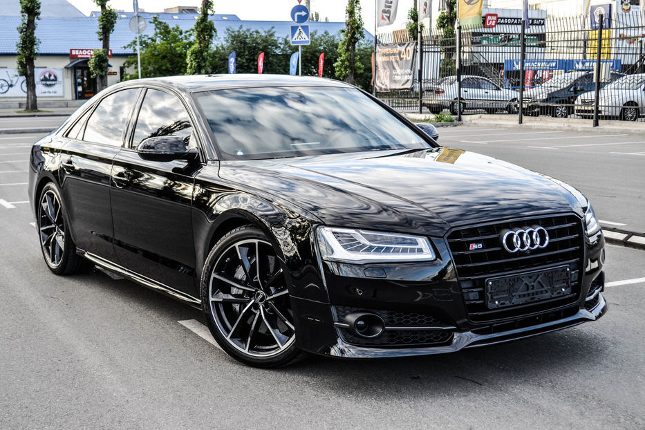 Audi s8 d4