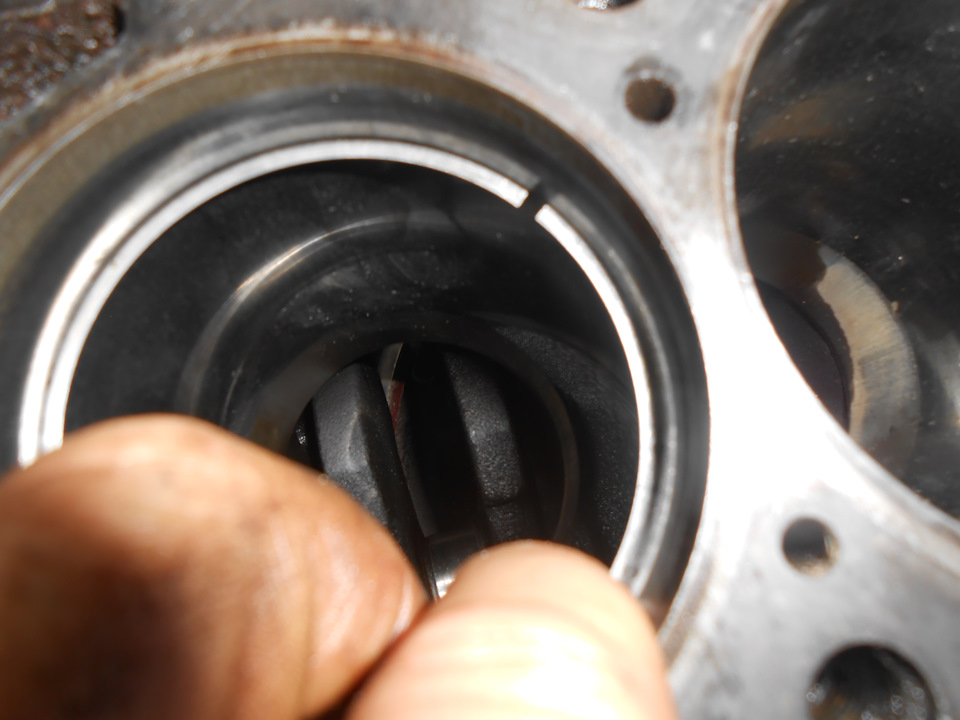 Ремонт мотора. Зазор в замке кольца 7 мм. — Audi 80 (B3), 1,8 л, 1990 ...