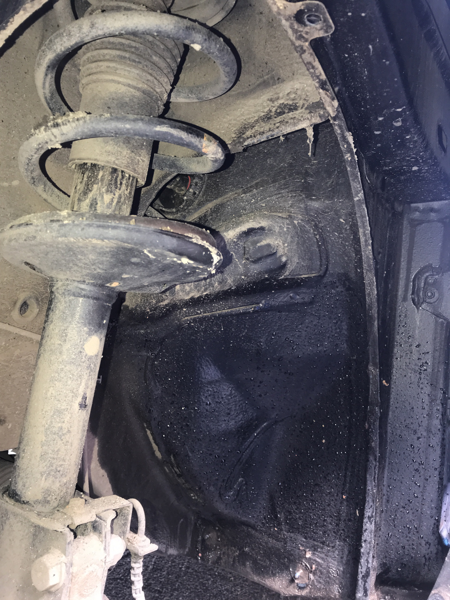 Передние локеры. — Lada Largus Cross, 1,6 л, 2021 года | кузовной ...