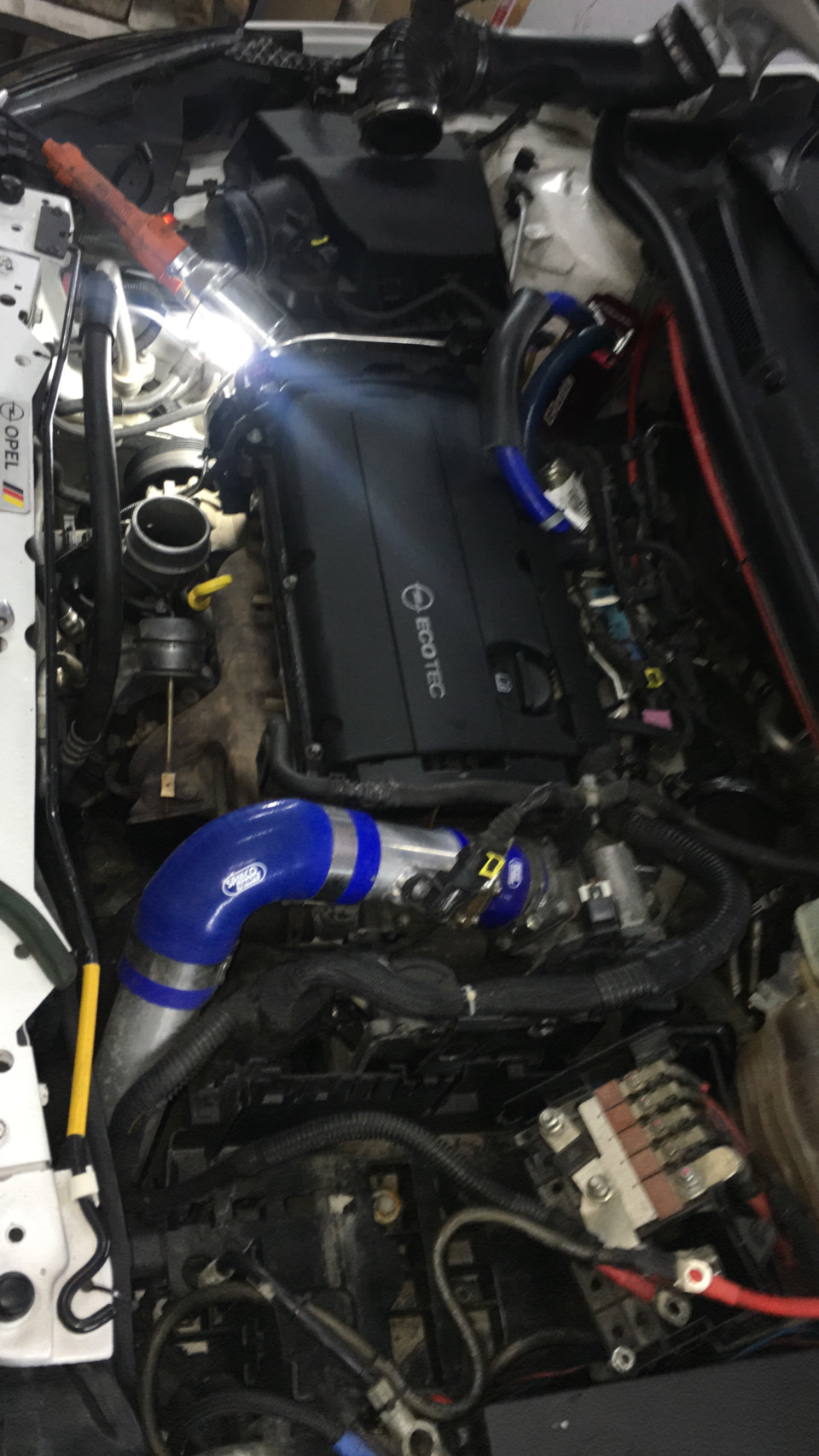 Теплообменник — Opel Astra J GTC, 1,6 л, 2012 года | расходники | DRIVE2