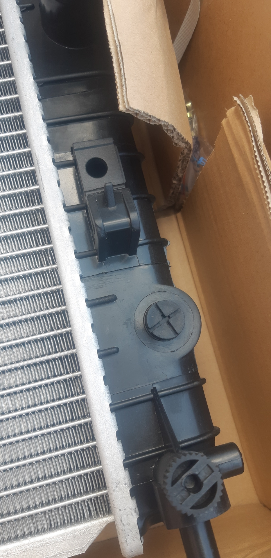 Замена радиатора охлаждения опель мерива А, радиатор мотора Opel MERIVA ...