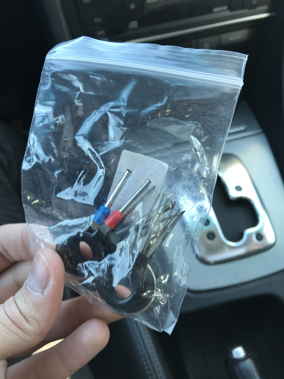 Уставновка Concert 3 и подключение AUX — Audi A4 Avant (B6), 3 л, 2001 ...