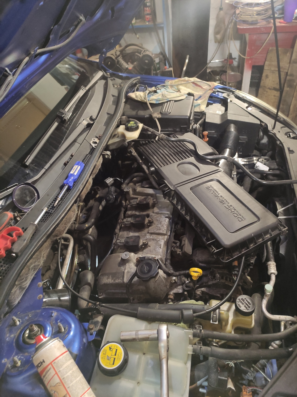Отключали и откручивали всё что мешало добраться до коллектора. — Mazda 3 (1G) BK