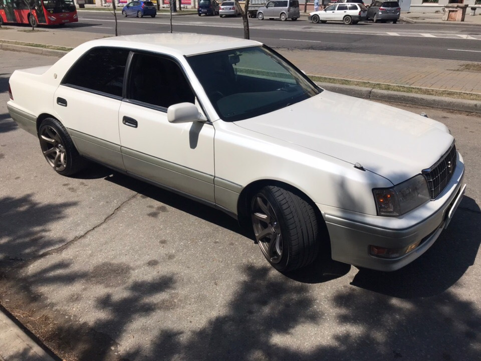 Краун 150. Toyota Crown 1998 s150. Toyota Crown 150 кузов. Тойота Краун 1998. Toyota Crown 2.5.