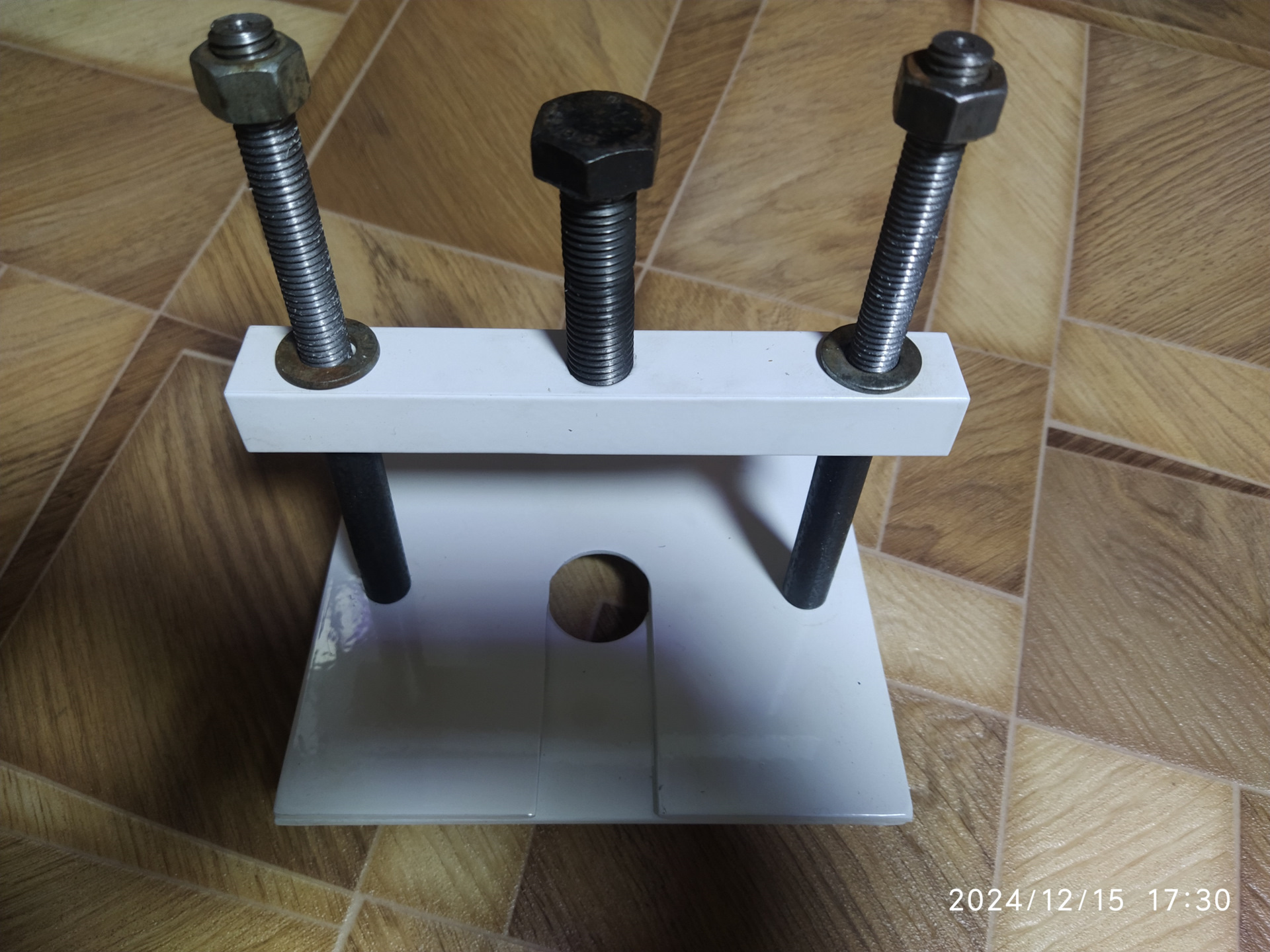 Изготовление универсального настольного съемника подшипников своими руками