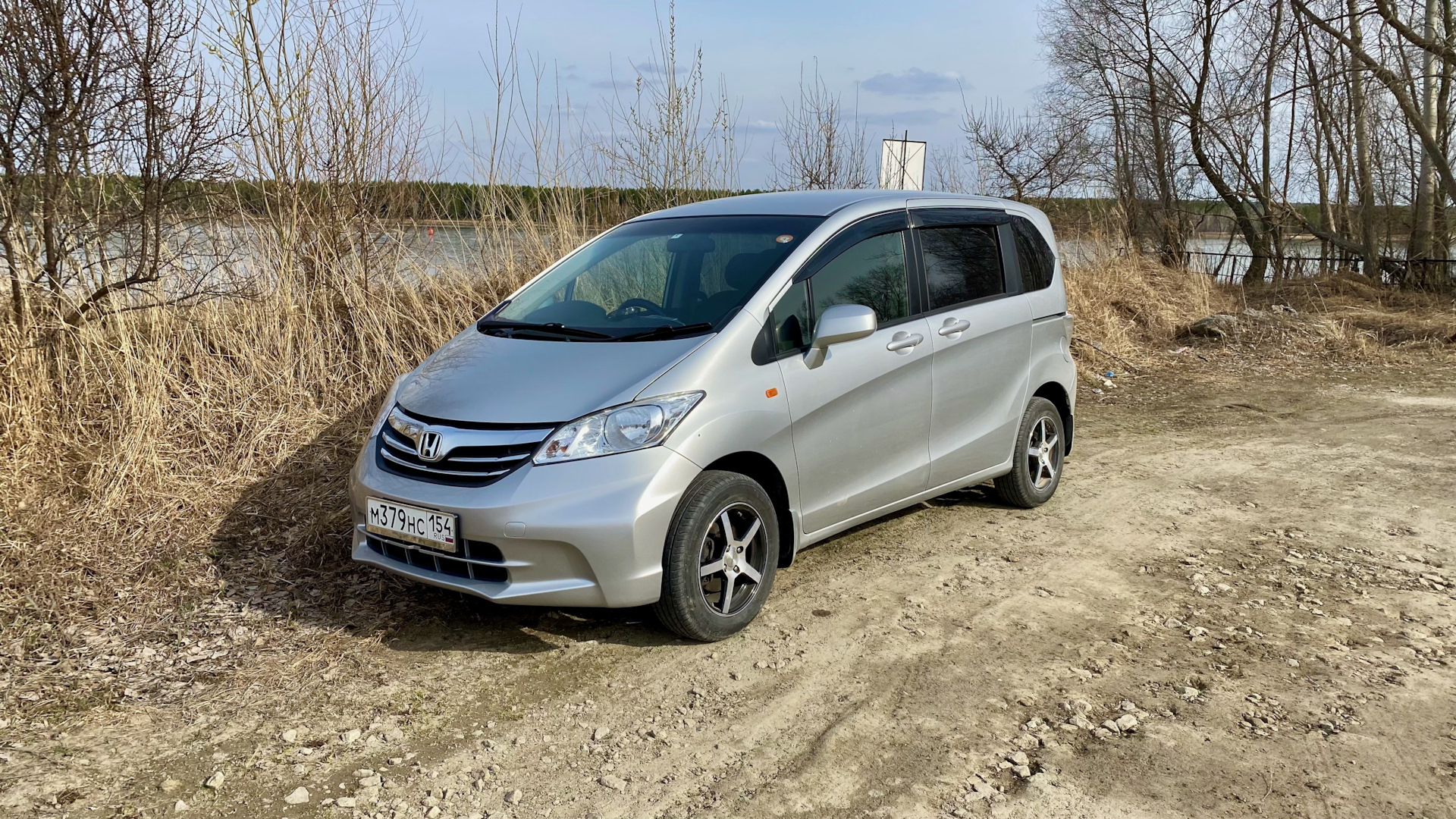 Honda Freed (1G) 1.5 бензиновый 2012 | 4wd простейшая на DRIVE2