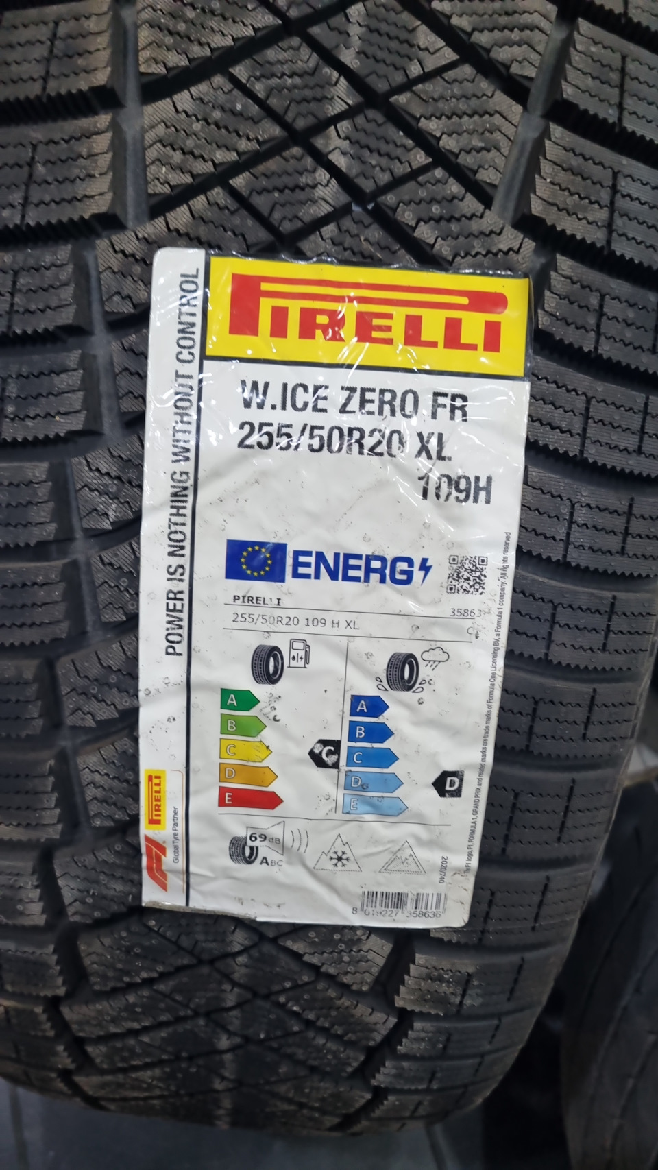 Зимняя резина — Lexus RX 450h (4G), 3,5 л, 2021 года | шины | DRIVE2