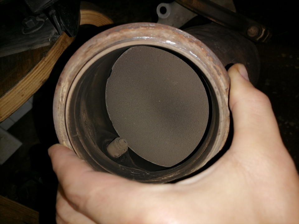 Кат после 260 тыс. еще в нормальном состоянии, однако видны следы начавшейся по периметру деградации — короче еще походит! — BMW 3 series Touring (F31)