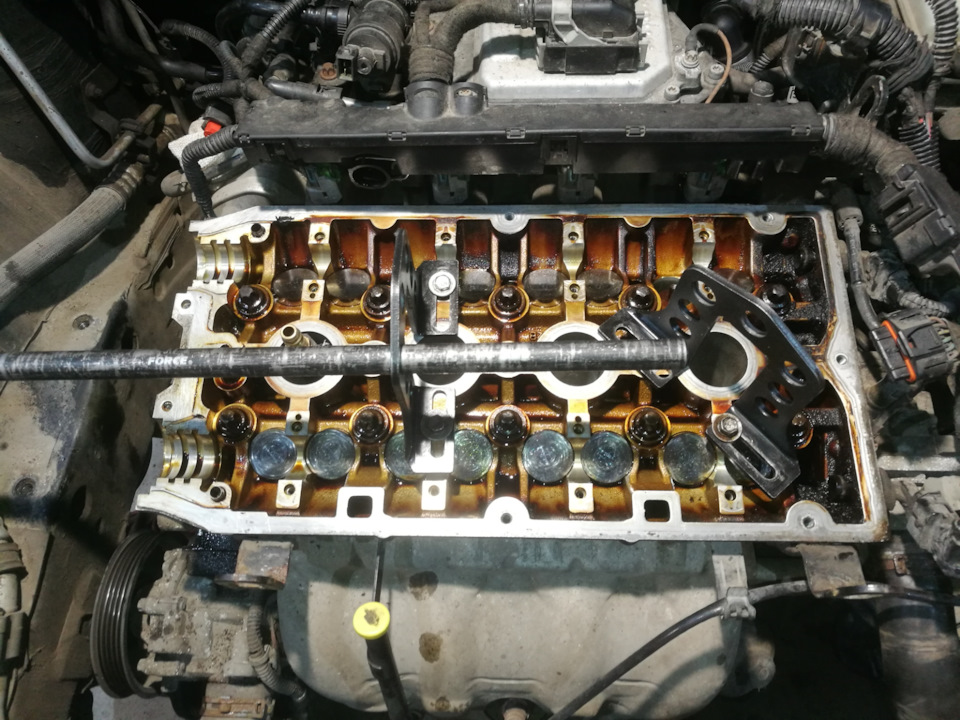 Масляный фильтр. Обязателен к замене — Opel Astra H, 1,6 л, 2007 года ...