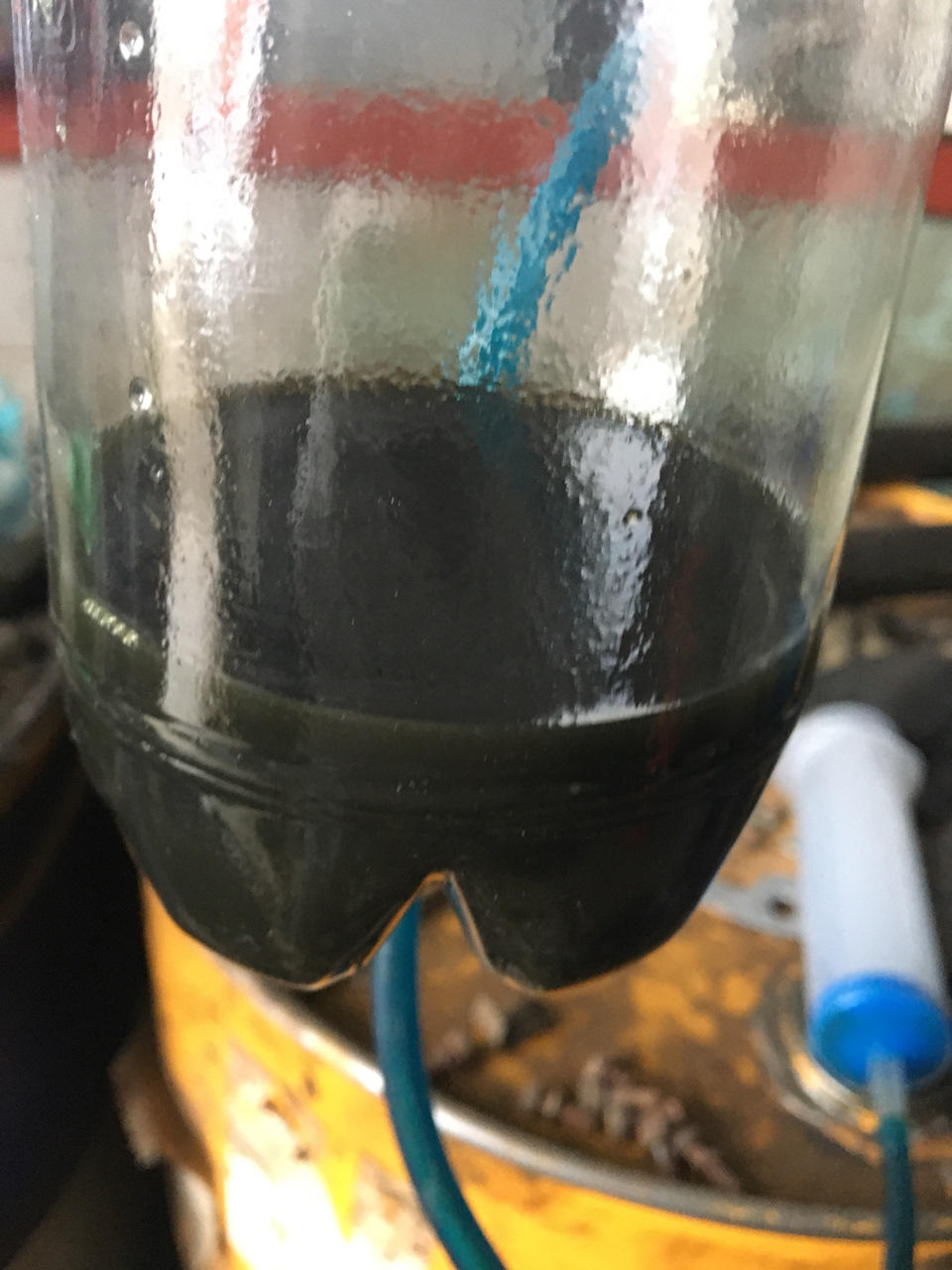 Замена жидкости в ГУРе — Audi Allroad (C5), 2,7 л., 2002 года ...