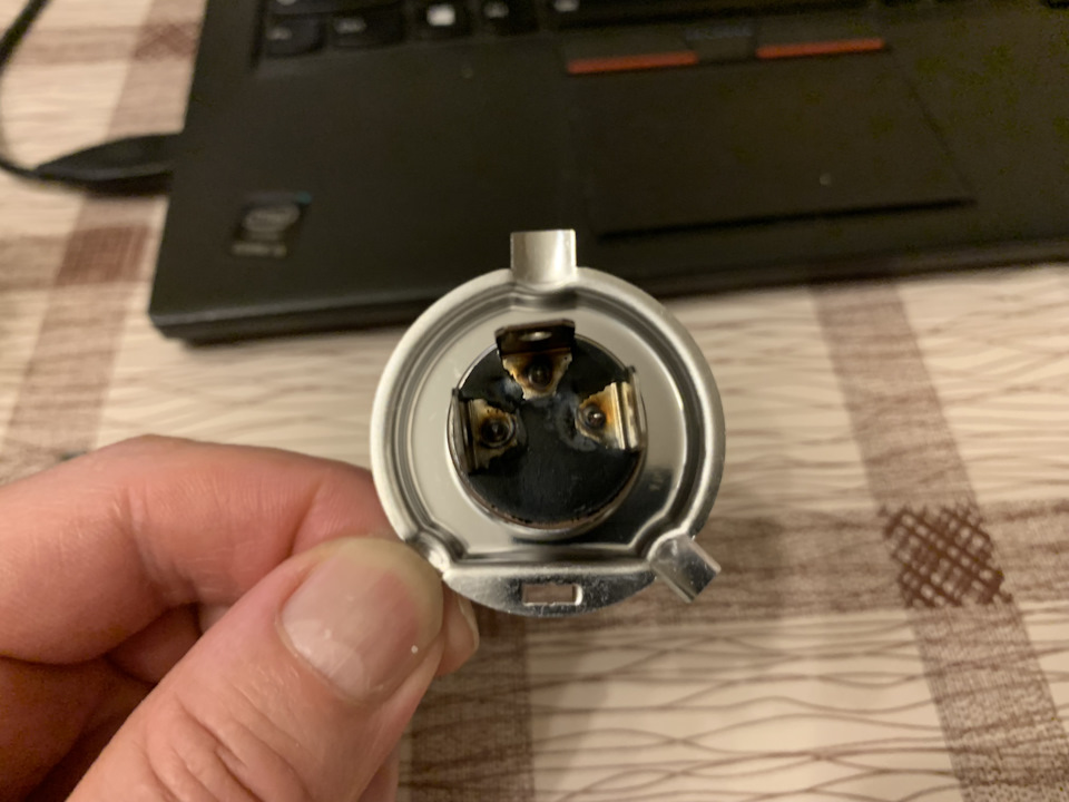 Fukurou f1 H4 увы подделка 😒 — Mercedes-Benz W123, 2,5 л, 1979 года ...