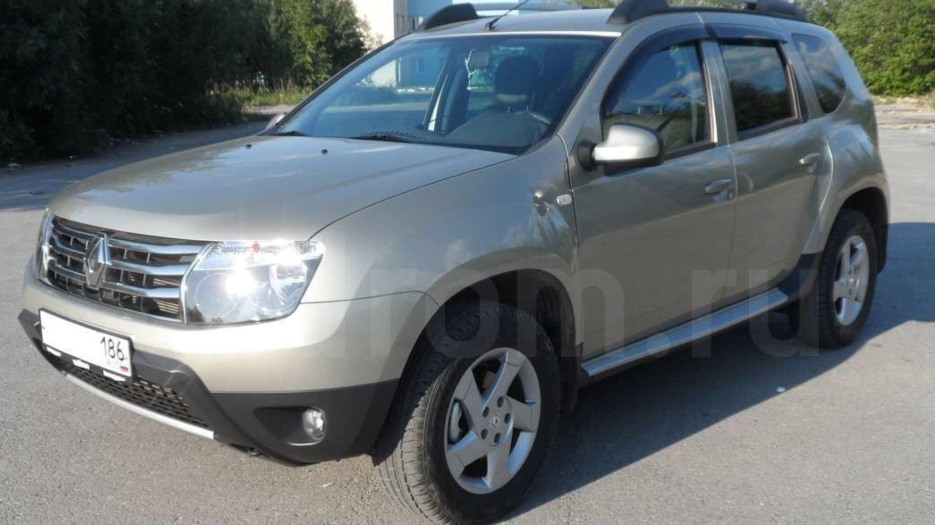 Renault Duster (1G) 2.0 бензиновый 2014 | Бежевый металлик на DRIVE2