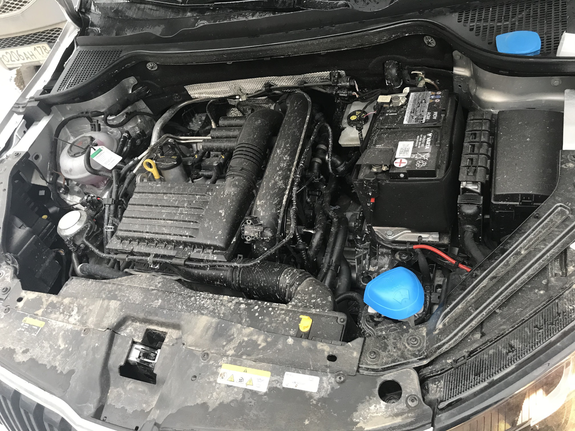 Грязь под капотом — Skoda Karoq, 1,4 л, 2020 года | наблюдение | DRIVE2