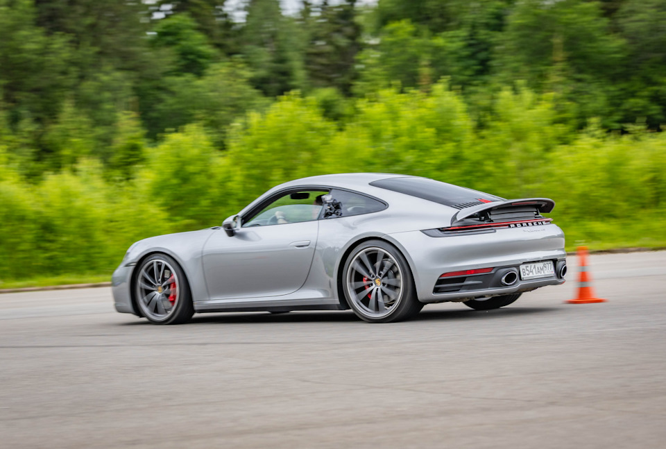 Фото в бортжурнале Porsche 911 (992)