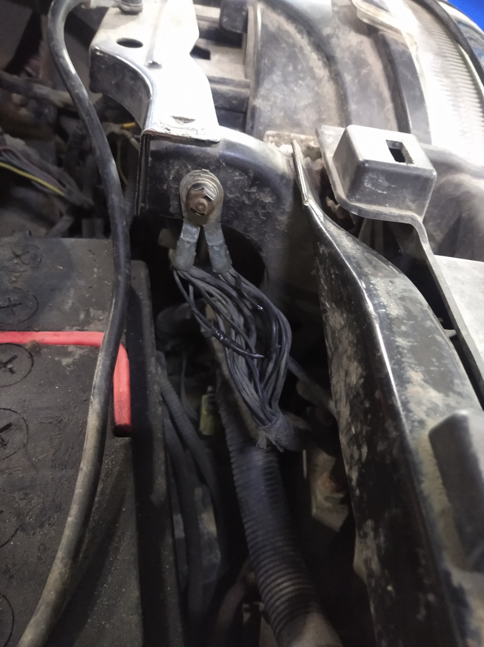 JEEP COMPASS 2008 ПРОПАДАЕТ ЗАЖИГАНИЕ ПРИ ВКЛЮЧЕНИИ ЗАДНЕГО ДВОРНИКА ...