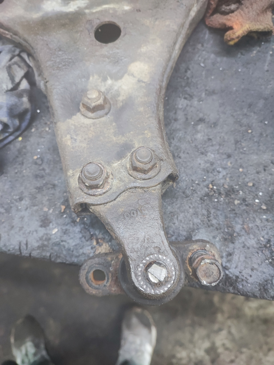 [Решено] Kia Ceed после замены правой шаровой тянет руль — KIA Ceed (1G ...