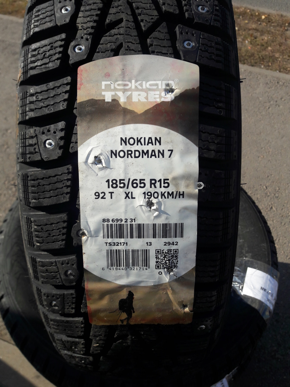 Шиповка на зиму. Nokian Nordman 7 185/65 R15 92T — KIA Rio (3G), 1,6 л ...