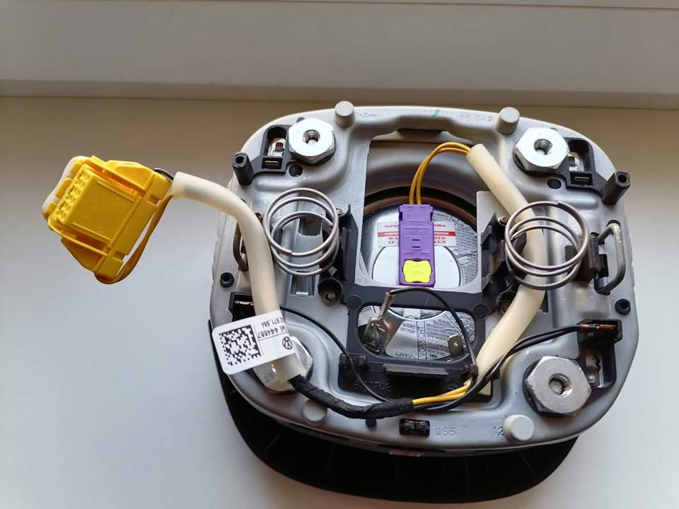 Правка мятой эмблемы руля. — Skoda Octavia Mk2, 1,6 л., 2011 года ...