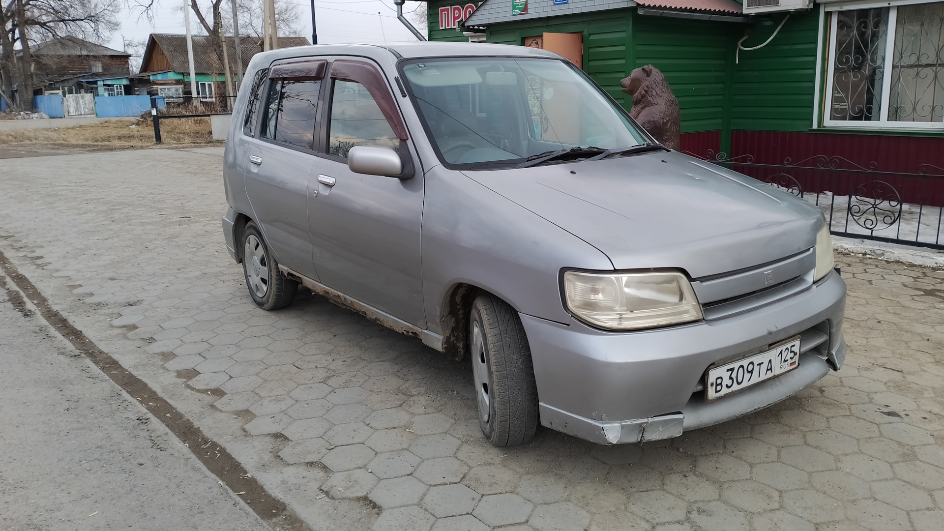 Nissan Cube I 1.3 бензиновый 2001 | на DRIVE2