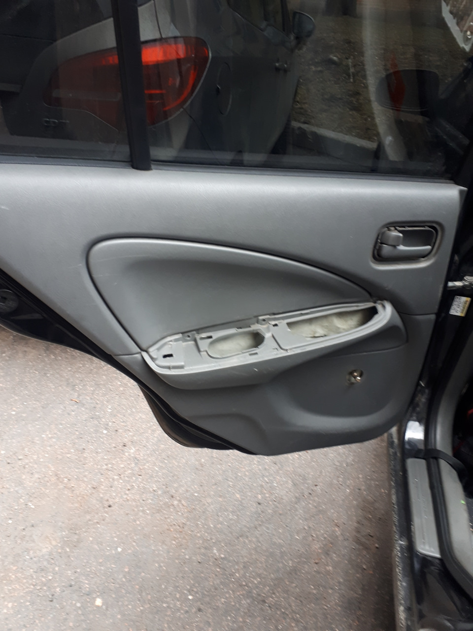 Nissan альмера дверные карты. Карты на ниссан альмера классик. Карты дверей ниссан альмера классик. Дверные карты nissan almera n16 автозвук. Карты на ниссан альмера классик.