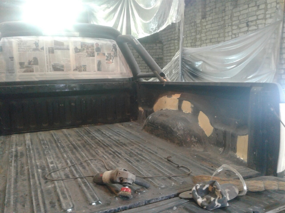 Замена передних амортизаторов — Renault Logan (1G), 1,6 л, 2007 года ...