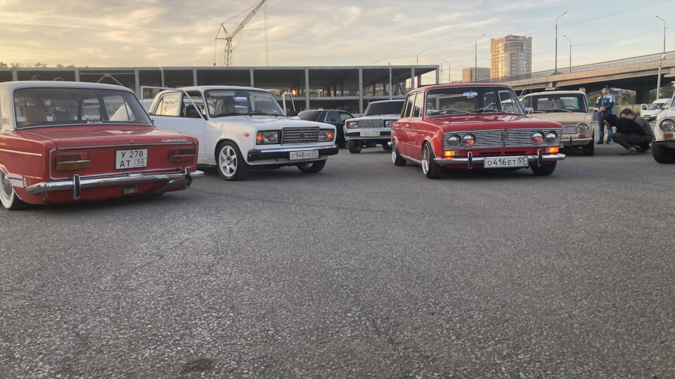 Classic Cars Omsk Meet — ГАЗ 24, 2,5 л, 1983 года | встреча | DRIVE2