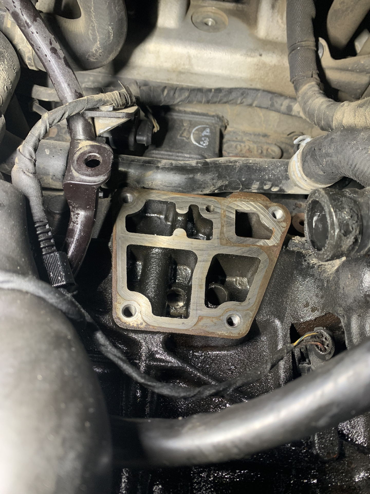 Теплообменник пежо 207 1. Течь термостата вольво. 6. Масляные фильтры для пежо 3008 2011 года. Термостат хендай гетц 1.